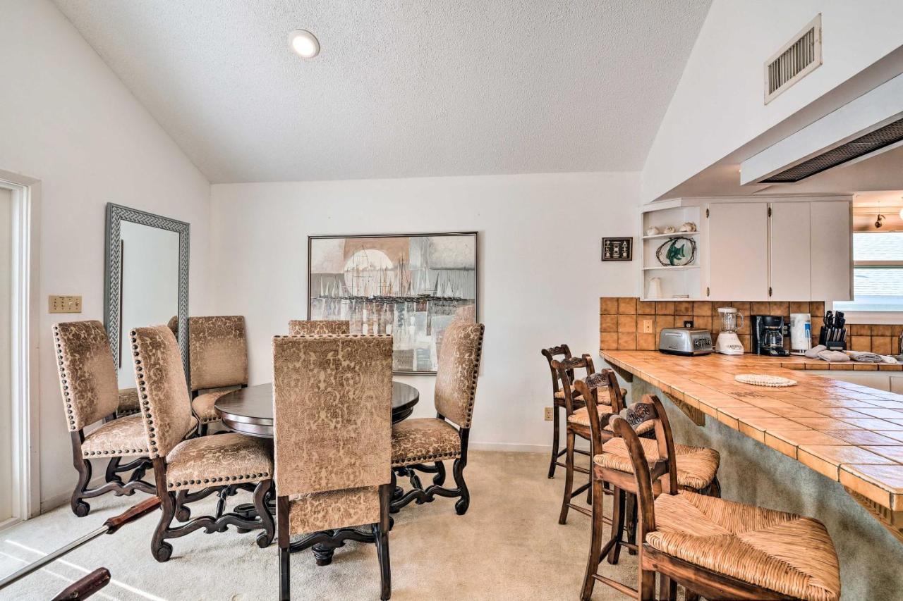 Sea Isle Galveston Getaway Less Than 1 Mile To Beach! Экстерьер фото